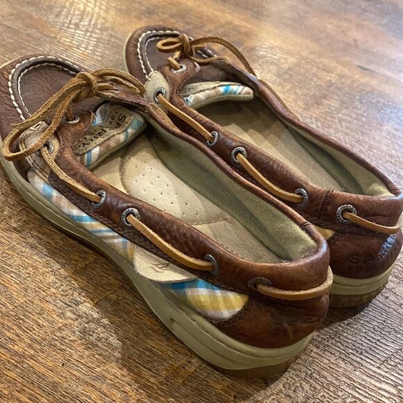 Sperry Slip On Flats Size 6 - Picture 1 of 5